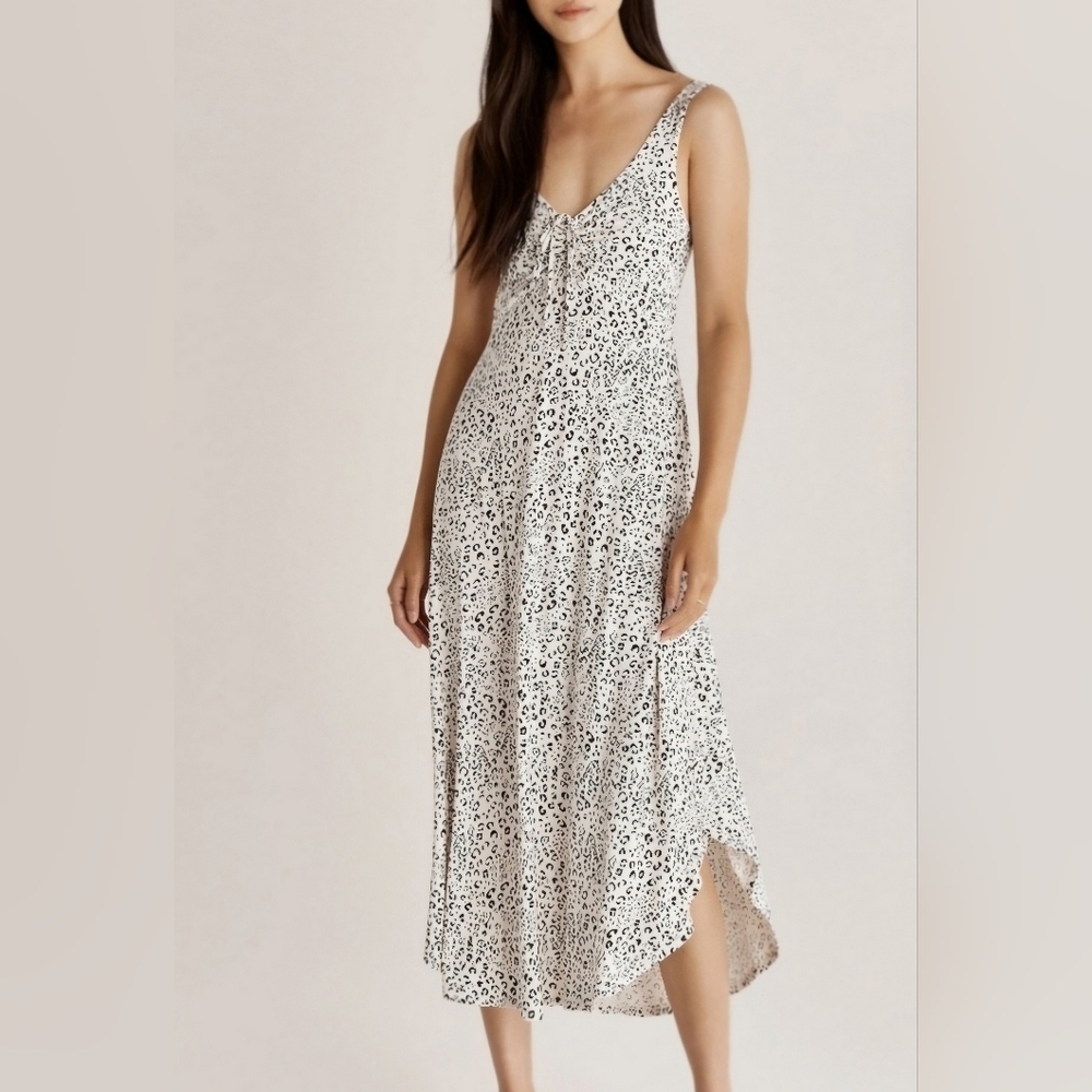 JAMIE LEO MIDI DRESS - Size Medium